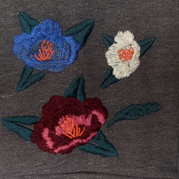 Mudd Floral Embroidered Hoodie Small - Picture 4 of 9